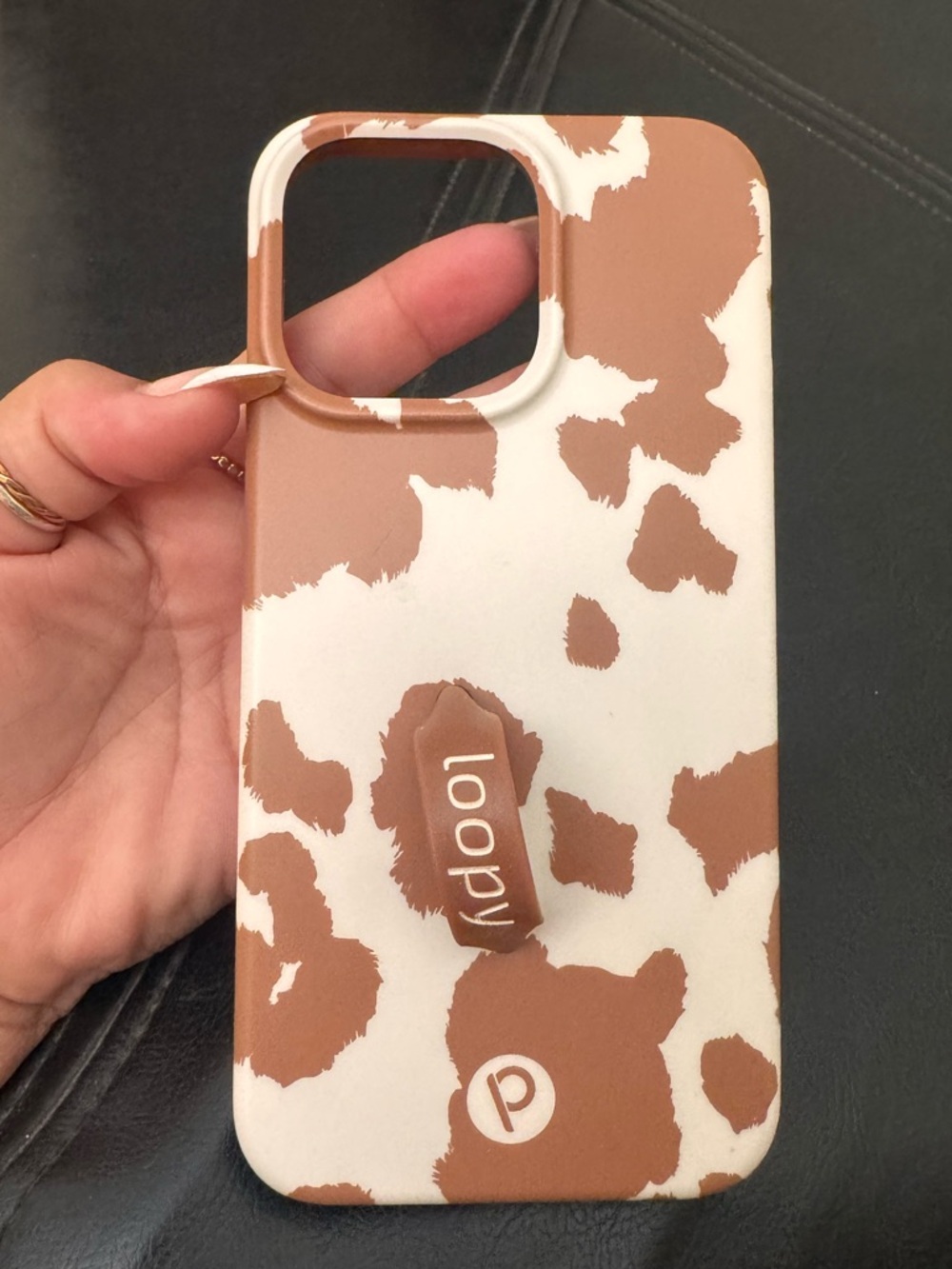 Loopy Case Cow Print iPhone 15 Pro Max - Picture 4 of 4